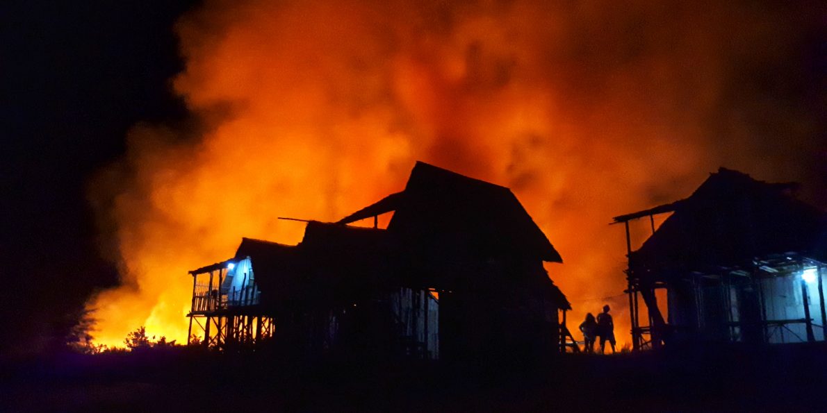 thomas-ehling-570857-unsplash The world has been shocked by recent natural disasters. From floods to wildfires, people have been hit hard. What can we do to help header image