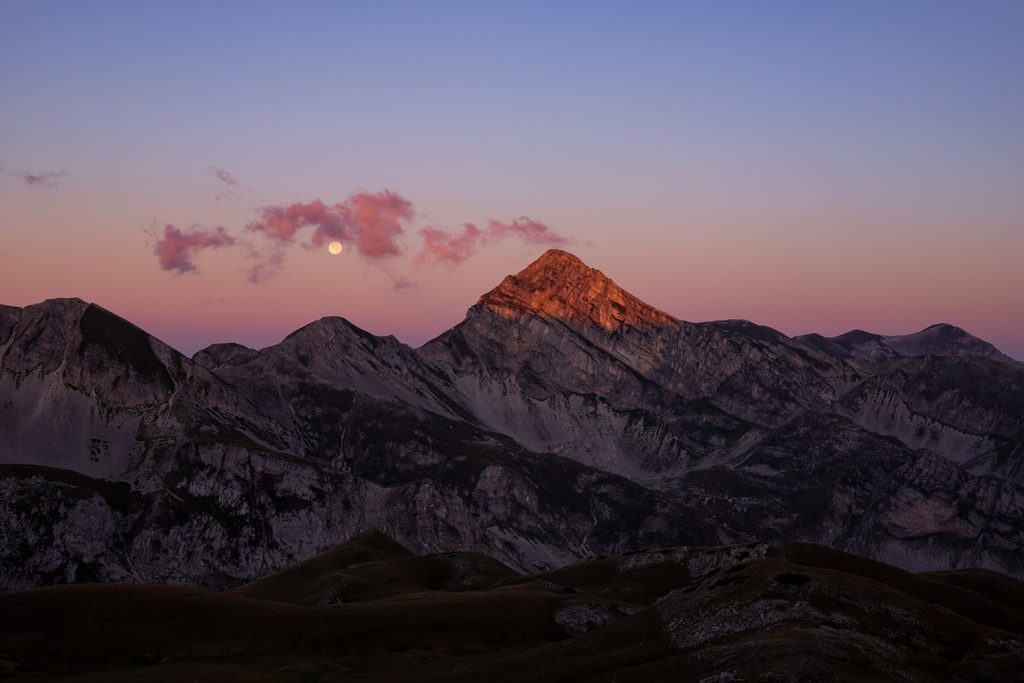 sustainability and mental health body image 1 mountains at sunset