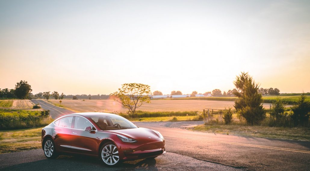 vlad-tchompalov-axTvnbgRlAk-unsplash electric vehicles header image